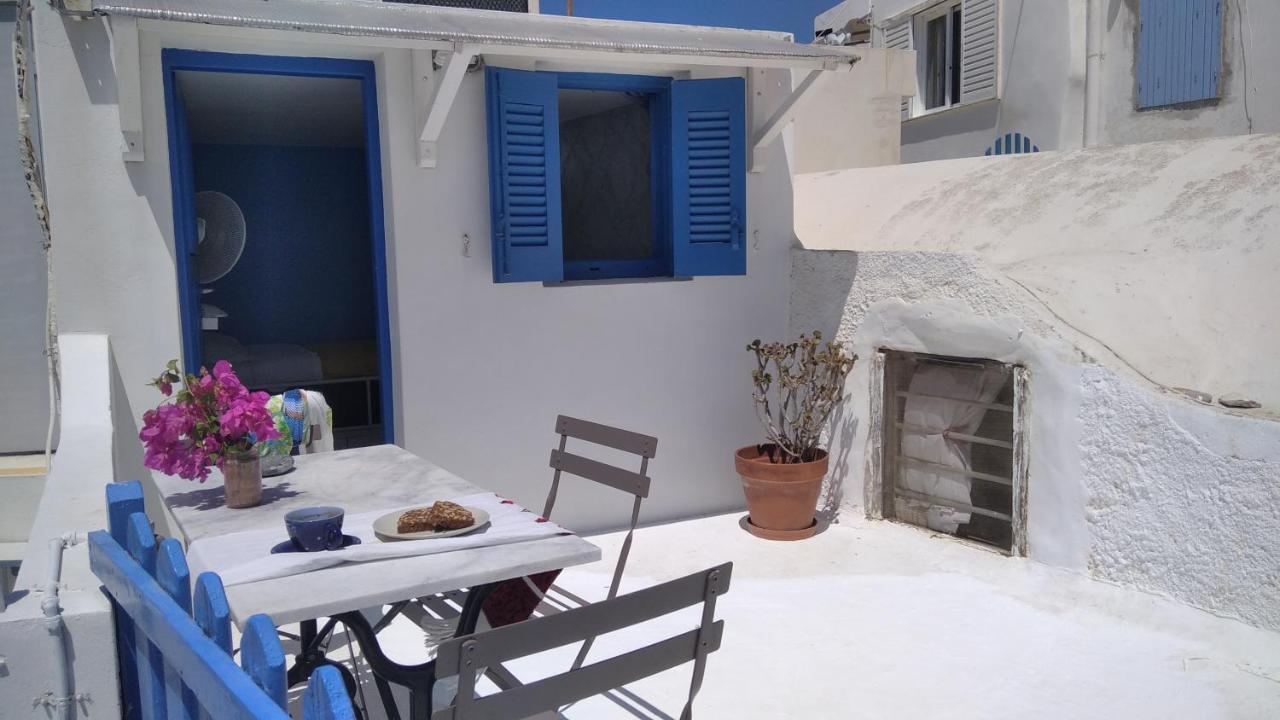 Traditional Renovated House In The Centre Of Anafi Bagian luar foto