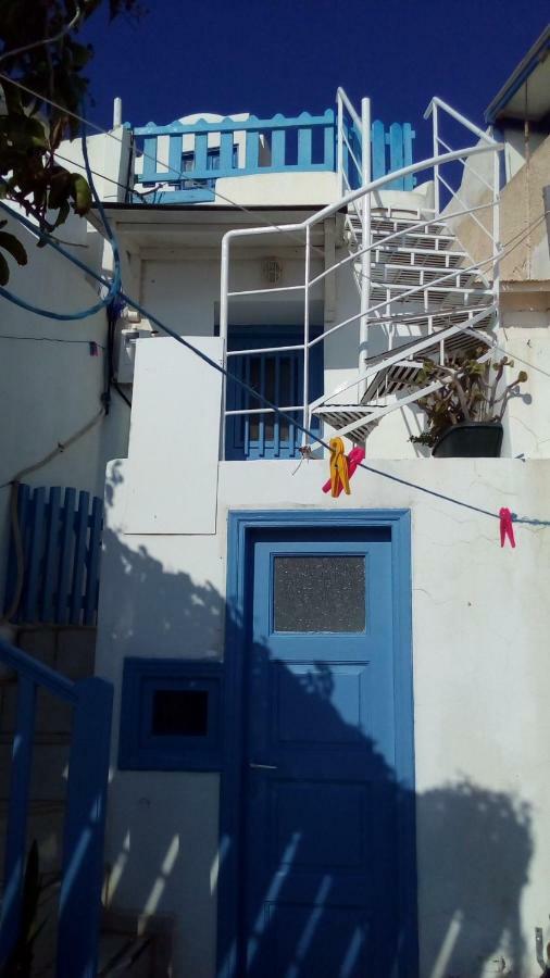 Traditional Renovated House In The Centre Of Anafi Bagian luar foto